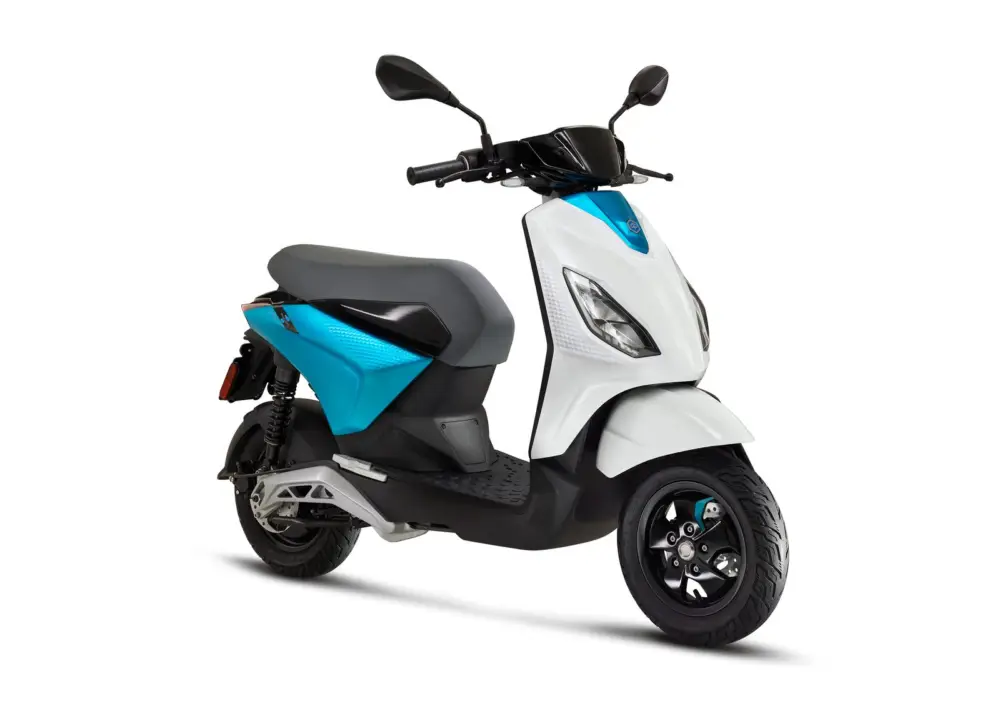 Piaggio 1 Active Artic Mix Vysoce Kvalitní