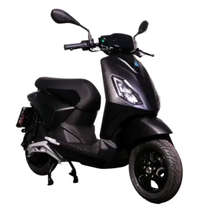 Akce Piaggio 1 Active Forever black