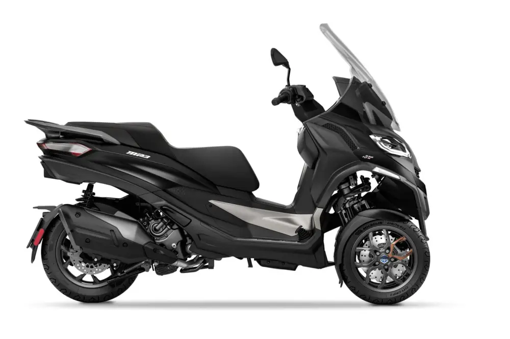 Přímo Od Výrobce Piaggio MP3 Exclusive 530 NERO METEORA