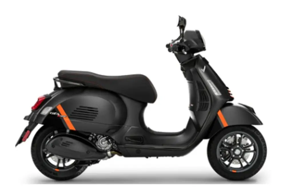 Vespa GTS 125 SUPER SPORT NERO CONVINTO MATT Nejlepší Volba