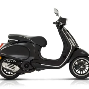 Výprodej Vespa Sprint 125 NERO LUCIDO