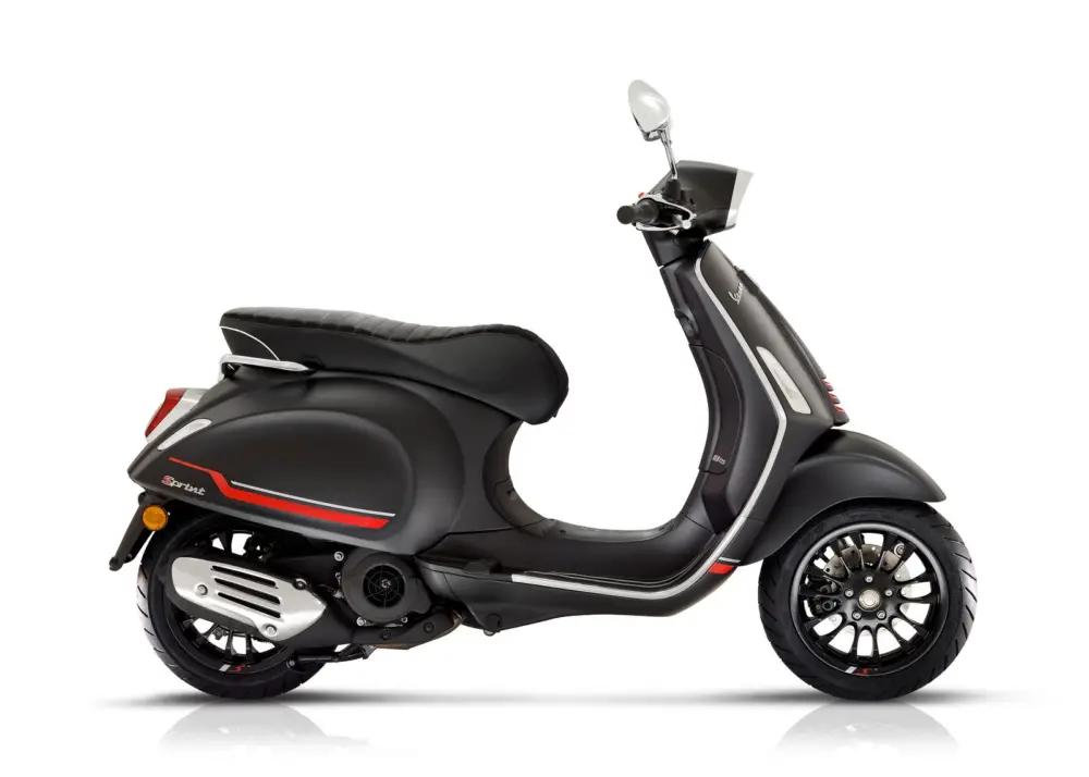 Vespa Sprint 125 S NERO CONVINTO MATT Odeslání Ihned