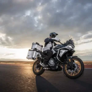 CFMOTO 700MT Adventure 2025 bílá Oblíbený