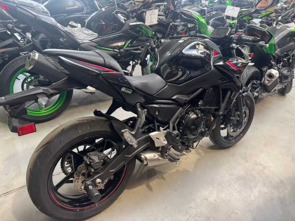 Cenový Hit Kawasaki Z650 2025 - Bazar