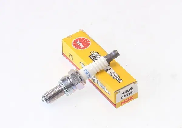 Sleva Svíčka NGK standard HUSQVARNA 570 TE rok 01-04