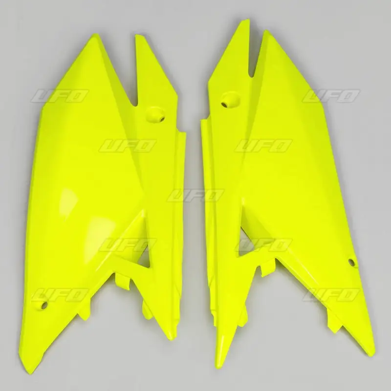 Časově Omezené UFO boční tabulky na startovací číslo SUZUKI RMZ 250 19-23, RMZ 450 18-23 barva žlutá fluorescenční
