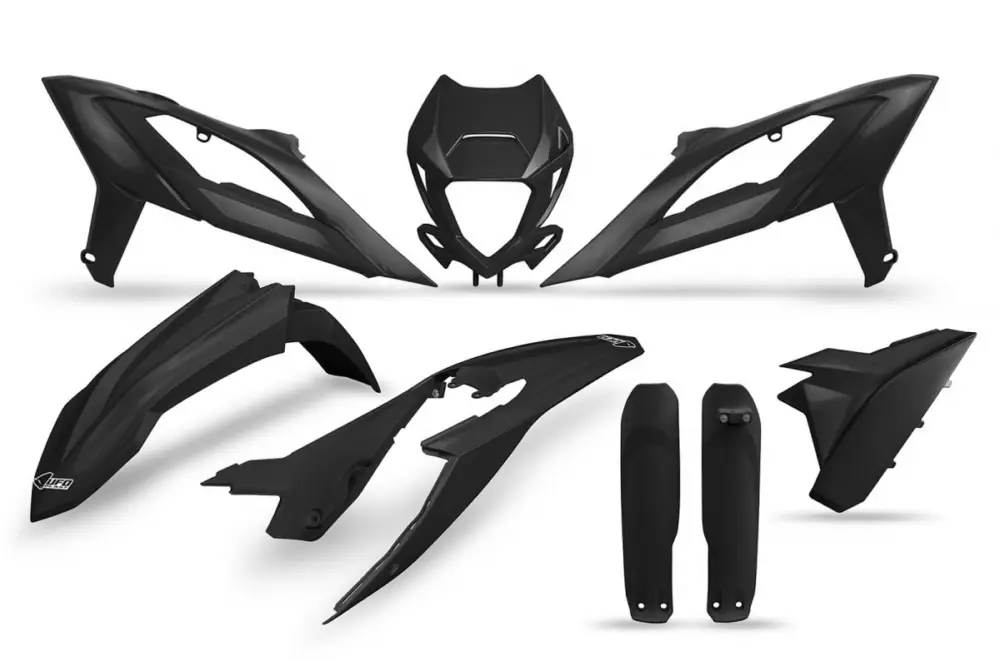 Omezená Nabídka UFO kompletní sada plastů (FULL KIT) s kryty tlumičů BETA RR 125 / 250 / 300 / 350 / 400 / 450 23-24 barva černá
