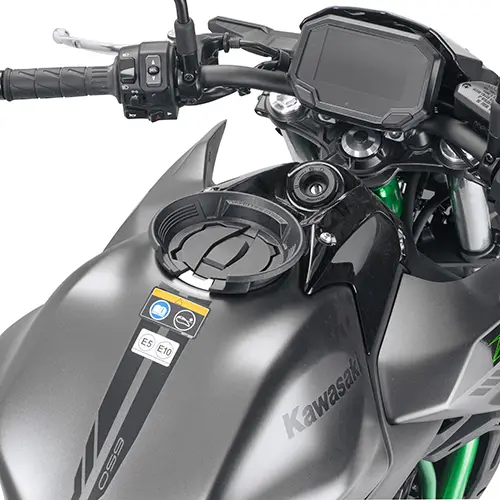Nová Kolekce KAPPA držák Tanklock KAWASAKI Z 650 20-23